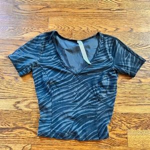 Fitted zebra print long crop - size 2 - used